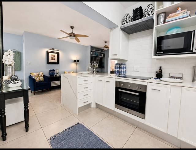 2 BEDROOM TOWNHOUSE FOR SALE IN PEACEHAVEN